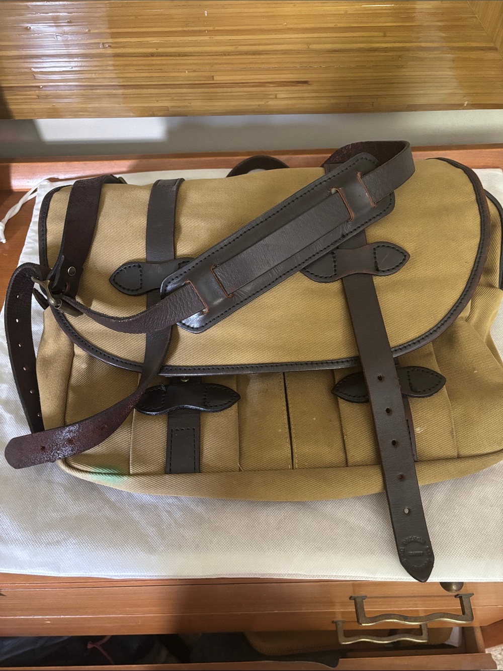 Filson Leather Canvas Field Bag Medium made in US